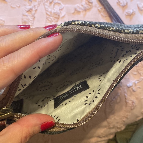 Leather and Cloth Southwestern Crossbody - Picture 4 of 4